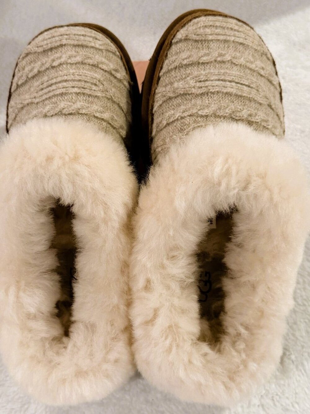 NEW  UGG Cluggette Cabelle Knit Slippers in Cream, in size 5